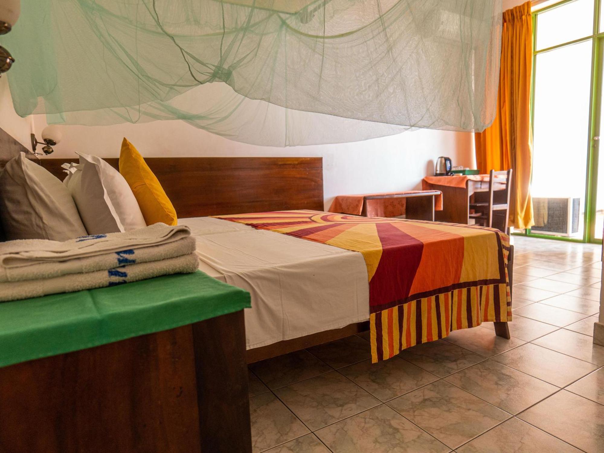 Amaya Beach Hotel Dikwella エクステリア 写真