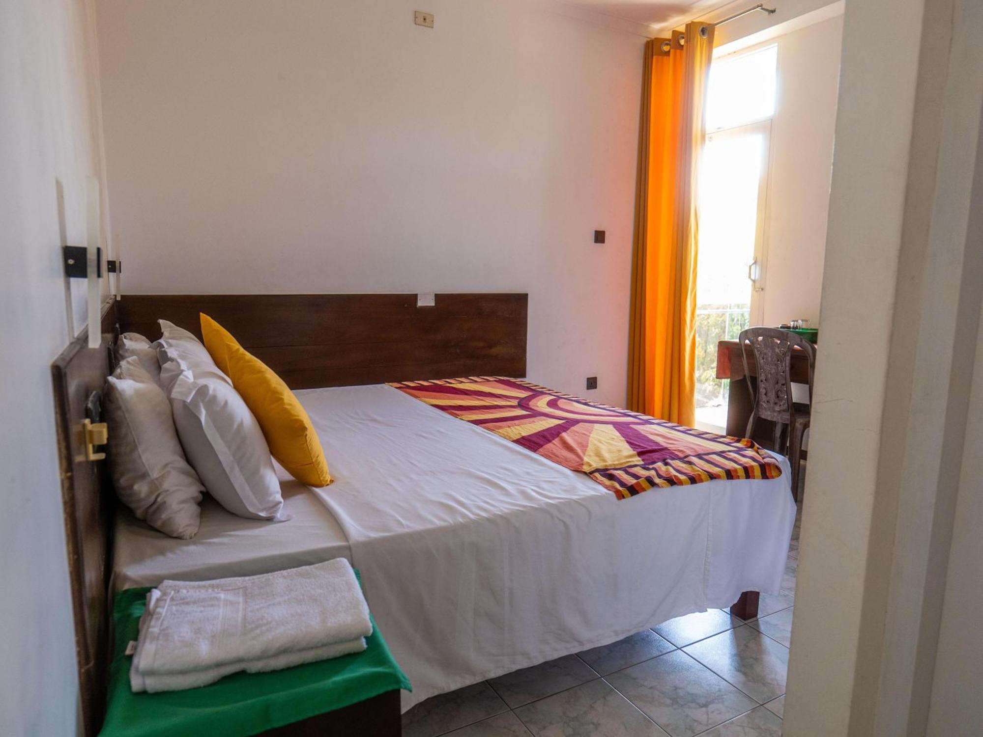 Amaya Beach Hotel Dikwella エクステリア 写真