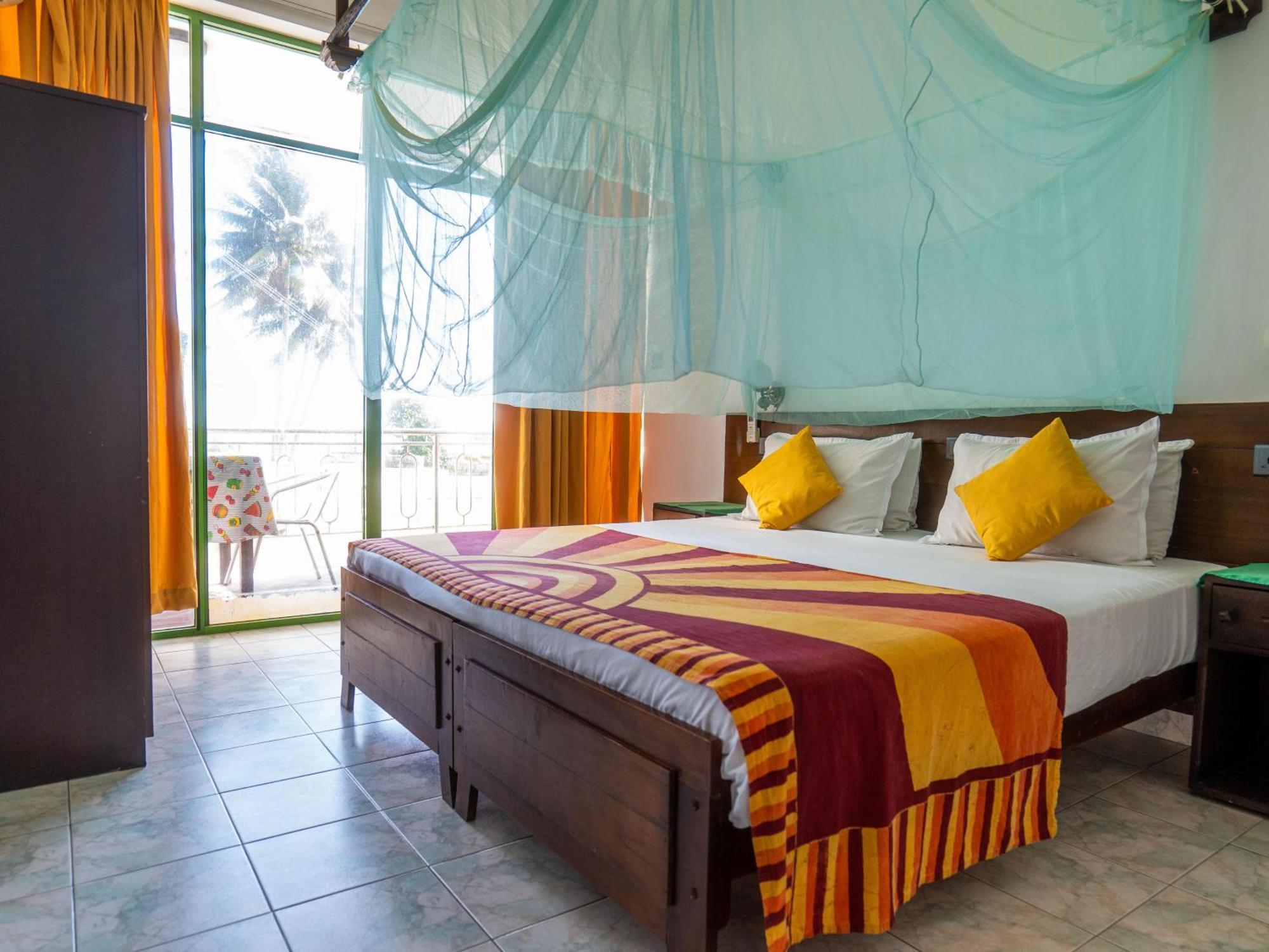 Amaya Beach Hotel Dikwella エクステリア 写真